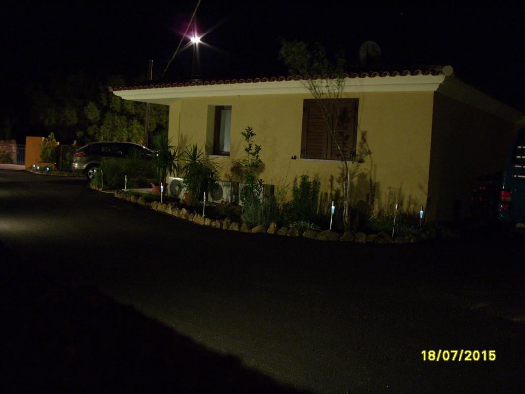 Casadelfaro Con Giardino A Pittulongu 600Metri Dalla Spiaggia Olbia Exterior foto